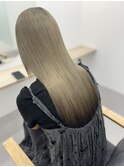 ベージュロングストレート_ショコラアッシュヘルシー_kiki0097