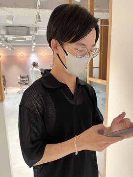 ラミエ バイ メルト 吉祥寺(lamie by melt) 久保田)センターパートストレートヘア20代30代刈り上げ