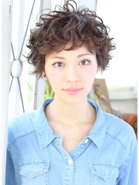 ワースホワイル(WORTH WHILE) クラゲヘアーオリーブグレーココアベージュインナーブリーチ