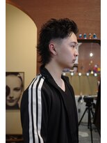 エディ(Edy)&nbsp;メンズウルフカットスパイキーショートスキンフェード眉毛カット