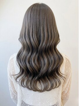 グラムビューティー 足利(gram beauty) 髪質改善カラーくびれ巻き髪ロングヘア透明グレージュ