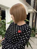 ダーツサンジョウ(DARTS sanjyo)&nbsp;髪質改善×ブリーチ縮毛矯正のベージュブラウンボブ