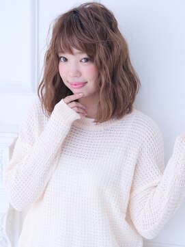 ヘアーズ ベリー 高槻店(hairs BERRY) 波ウェーブでふんわりスタイル