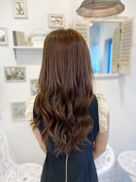 シェルティ フィエル(Shelltie Fiel) プルエクステ【ダイヤモンド毛質】80本 before・after