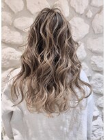 モアナ バイ ヘッドライト 沖縄豊見城店(Moana by HEADLIGHT)&nbsp;Moana豊見城＃ハイライト＃バレイヤージュ＃ベージュ