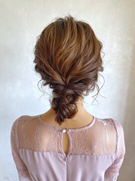 ベルビアンカ(Belle BIANCA) Belle BIANCA 大人シニヨンアレンジ/結婚式/二次会 by Orie