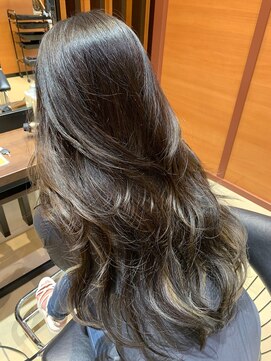 ノイズ オオサカ(NOISM) くびれるレイヤーカット 20代/30代/40代