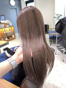 ストゥー(StueW.) 【倉敷】【岡山】【髪質改善】【ハイライト】ツヤ×グレージュ