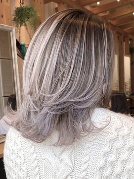 リード バイ ラグーン(LEAD by LAGOON) イヤリングカラーハイライトインナーカラーバレイヤージュ