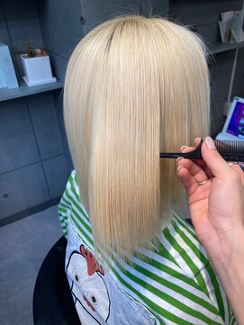 ヴィオラスバイポッシュ ギンザ(Violus by Posh GINZA) 髪質改善byサブリミック（酸熱トリートメント）