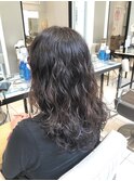 低温デジパでかける立体的なウェーブパーマ (銀座)