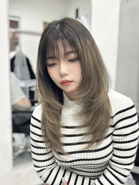 ロムーク 表参道(LOMKH) レイヤーカット×シャドウルーツカラー