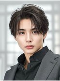 ツーブロック人気黒髪ニュアンスセンターパート
