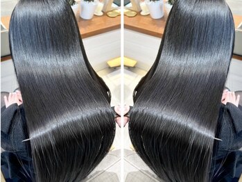 アン レミエ(Un LEMiE)の写真/気になる白髪をケアしながら上品な艶髪に。一人ひとりの髪に合わせた薬剤調合で色持ち/艶出し◎