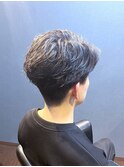 ビジネスツーブロックショート フェザーパーマ かきあげバング