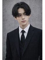 ベル 新宿(Belle)&nbsp;《スーツ仕事でもカッコいい》/シャドウパーマ/センターパート