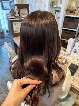 サムソンアンドデリラマハロ (samson&delila Mahalo)の写真/「私の髪に、今必要なケアを。」豊富な薬剤からプロが厳選。地肌から毛先まで潤う、あなただけの艶髪へ。