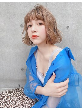 ジーナ 船橋(Zina) 小顔セミウェットウェーブピンクベージュハイライトカラー