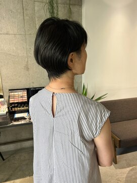 ミリ(milli Produce by ITAKURA) オトナのくびれ丸みショート