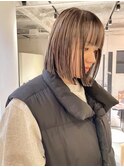 デザインカラーコントラストハイライト切りっぱなしボブ