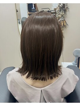 アンジュール ラナリア(1//jour LanaRia) 切りっぱボブのグラデーションサンドベージュ