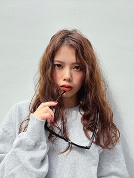 キーゴ 博多(KY-GO.) ブラウンベージュ　可愛い波巻きヘア