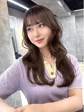 イコ 心斎橋(.ico) くびれヘアハイライトカラーアンプレラカラーレイヤーカット