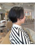 2月　ハンサムショートでも小顔に見える！？