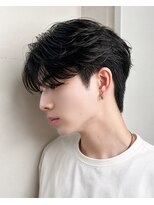 ポーチバイハニー オモテサンドウ(PORCH by HONEY omotesando)&nbsp;横浜ショートフェザーパーマニュアンスパーマセンターパート