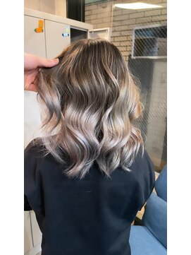 ラフ(LAFF) #黒髪#ボブルフ#ネビージュ#小顔#ワンレン