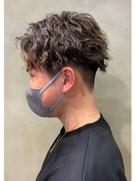 リンダテーラ(Linda tela) 【札幌　メンズカット/メンズパーマ(ツイストスパイラル)】