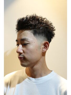 ツーエイチ 新宿(2H) 新宿/アイロンパーマ/メンズパーマ