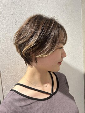ウルバイサナンド(ULu by Sanando) ショートボブ