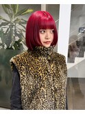 ミニボブカット艶髪ハイトーンチェリーレッドカラー