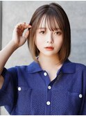 イヤリングカラーが可愛いナチュラルボブ