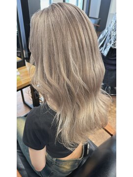 ヘアカロン 熊本下通店(Hair CALON) ダブルカラー/ミルクティーベージュ/ブリーチ/トリートメント