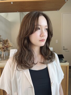 エルム 原宿 表参道(yelm) ブリーチなしでできるナチュラルオリーブベージュ