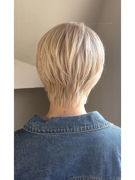 チル(chill) ハイトーンショートヘア