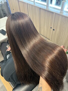 キング 梅田店(K!ng) 縮毛矯正髪質改善ハイライトレイヤーカット梅田美容室エクステ