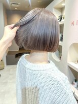 ニモ(NIMO.) ハイトーンピンクベージュボブ