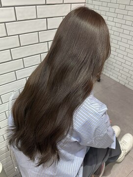 ジーナ 梅田(Zina) 艶オリーブブラウン×ロングヘア【zina梅田】