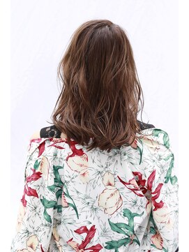 シュシュット(chouchoute) 小顔グラデーションカラーバターブランジュ美髪ダブルバング/050