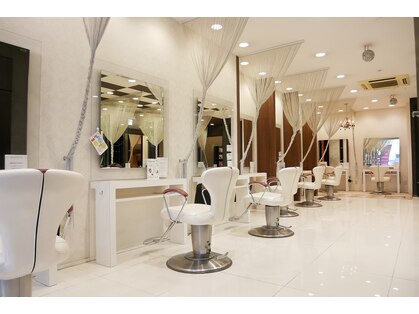 アース 行徳店(HAIR&MAKE EARTH)の写真