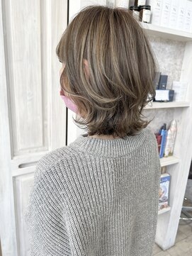 キャアリー(Caary) 福山市美容室Caary くびれミディ ハイライトベージュ