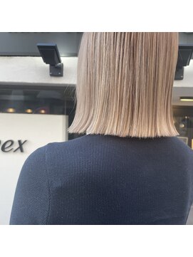 レックス 中野(rex) 切りっぱなしボブ　ベージュ