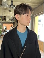 コンマヘアメンズセンターパートニュアンスパーマ（表参道原宿）