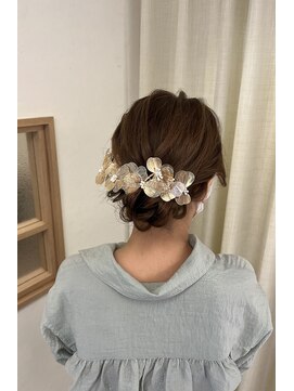 ソノ(sono) シニヨン シニヨンヘア まとめ髪 お呼ばれヘア 参列ヘア