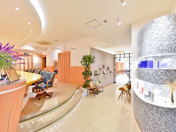 Access Moon 東海店