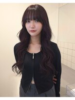 チーカ(chica)&nbsp;ボルドーカラー/ワイドバング/コテ巻き/ブリーチなし/美髪