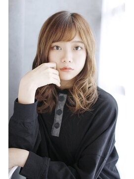 シュシュット(chouchoute) 美髪質改善ホワイトブロンドワイドバングイメチェン外ハネボブ71